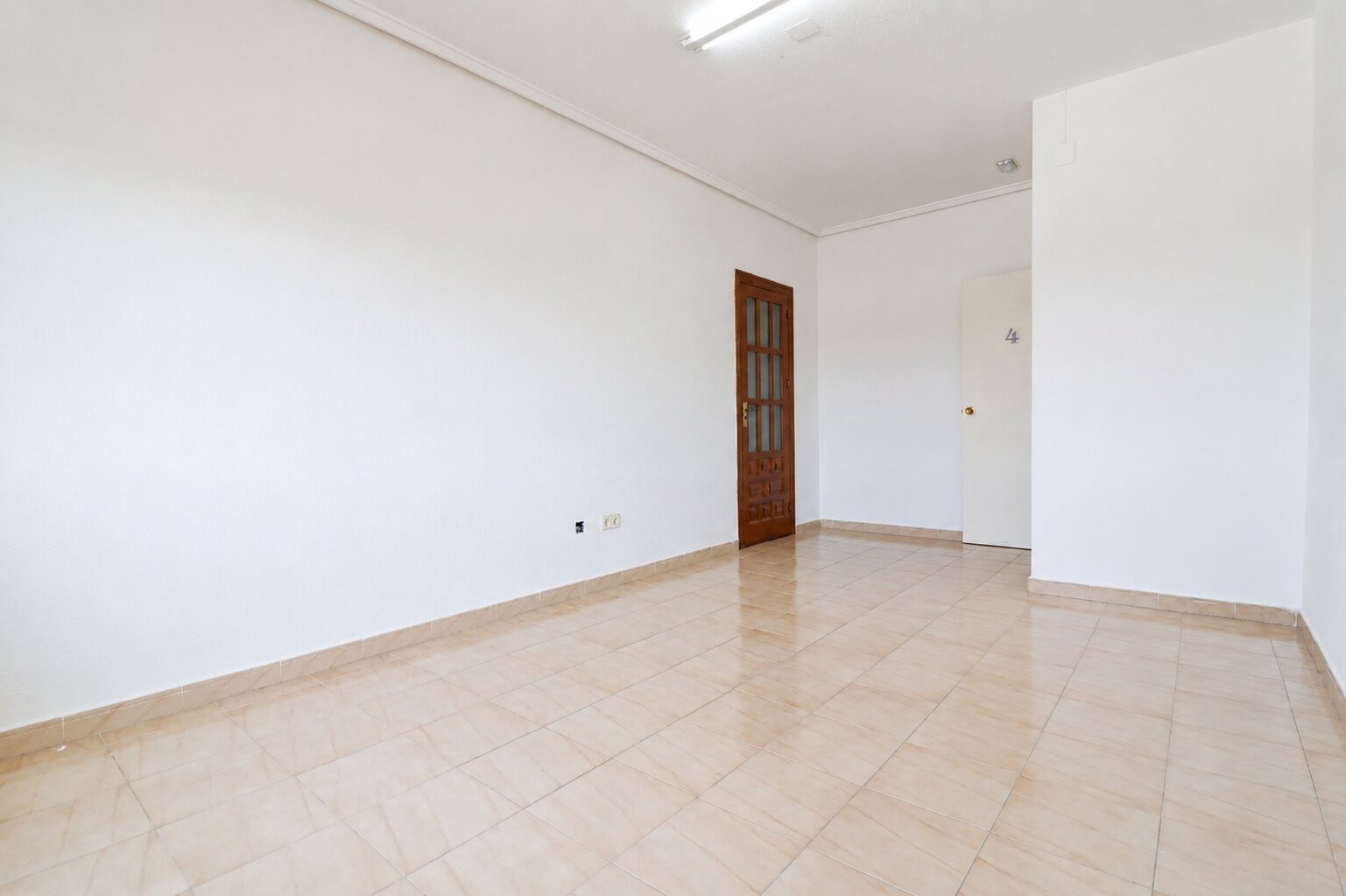 Apartment ID: VRE COM143 - Image 6