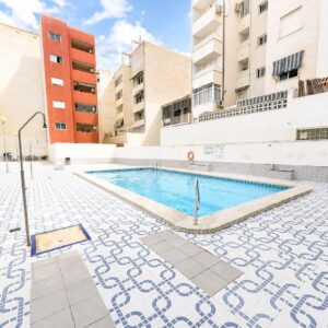 Ático duplex con piscina y garaje en venta - CLV-125